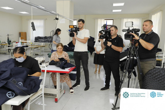 Cəbrayılda özünüməşğulluq proqramı çərçivəsində qurulmuş təsərrüfatlara mediatur təşkil edilib