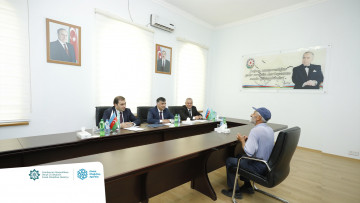 Agentlik sədri Yardımlı rayonunda vətəndaşları qəbul edib